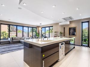 Photo 31- click for photo gallery